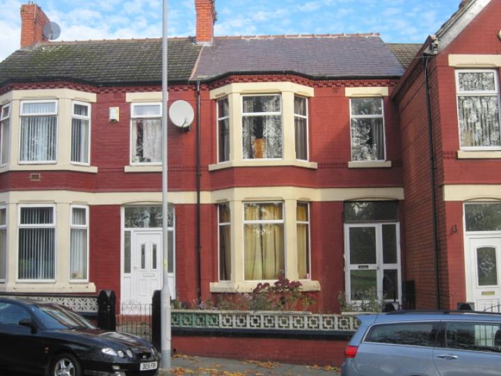 118 WELL LANE, TRANMERE CH42 5PF Smith and Sons