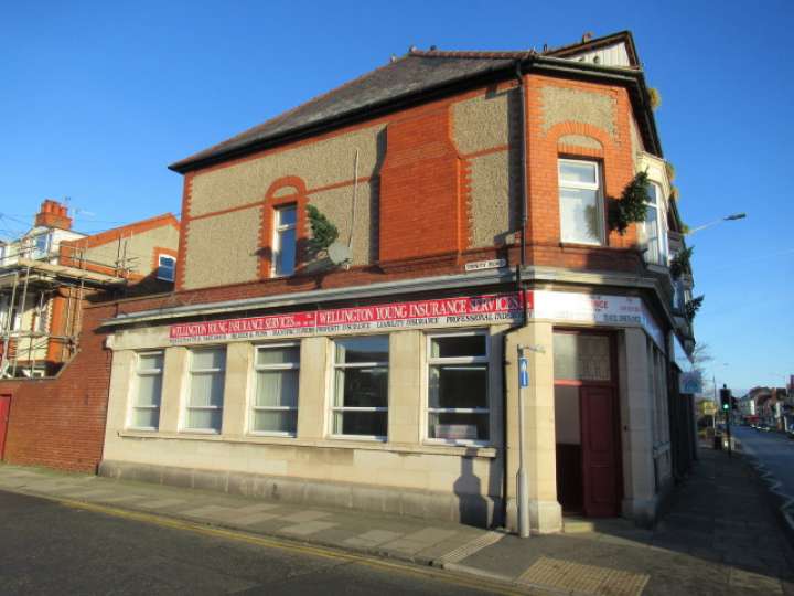 87 MARKET STREET, HOYLAKE Smith and Sons