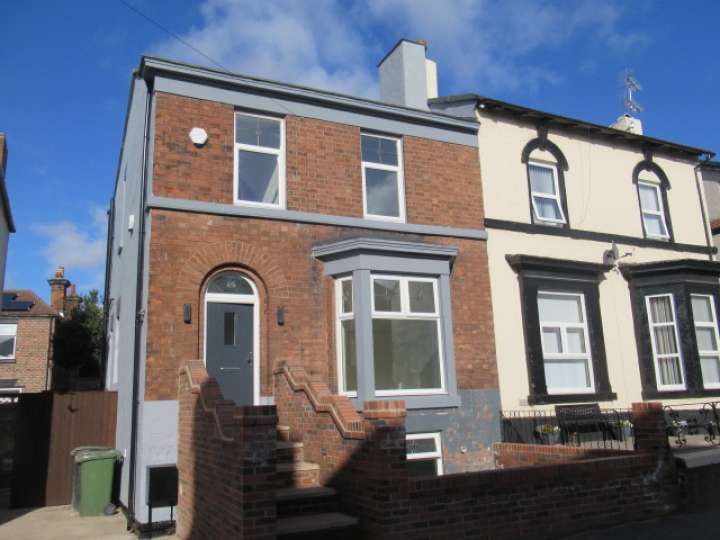 14 VICTORIA ROAD, BIRKENHEAD Smith and Sons
