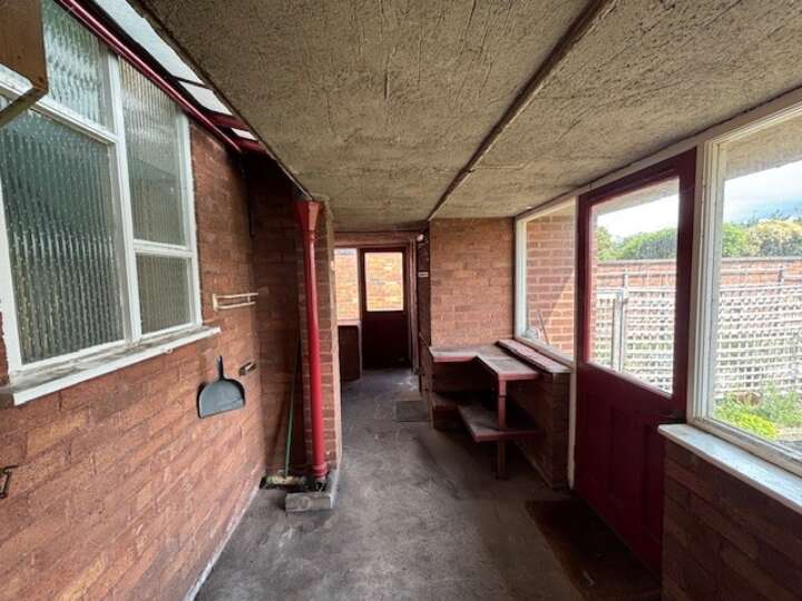 10_Bayswater_outbuilding.jpg