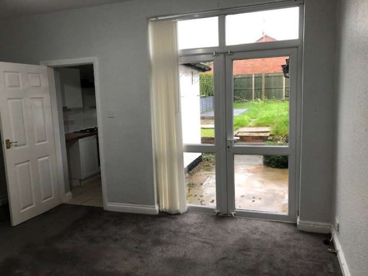 115_Parkside_living_rm.jpg