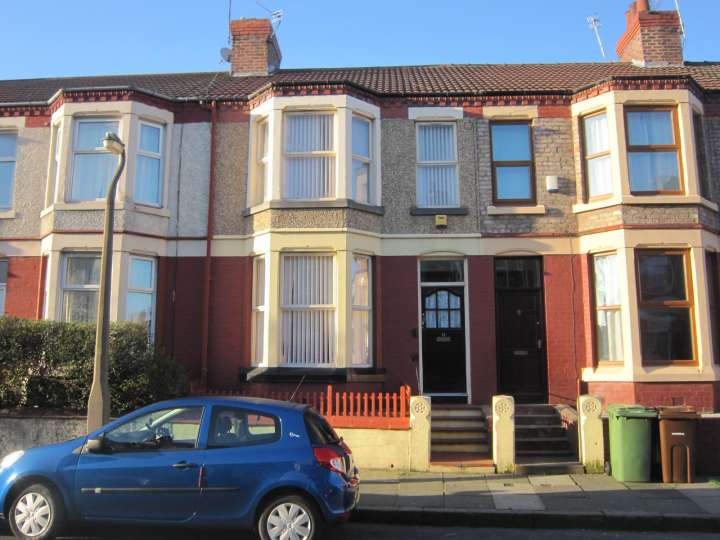 11_Morecroft_Road_-_Front.JPG