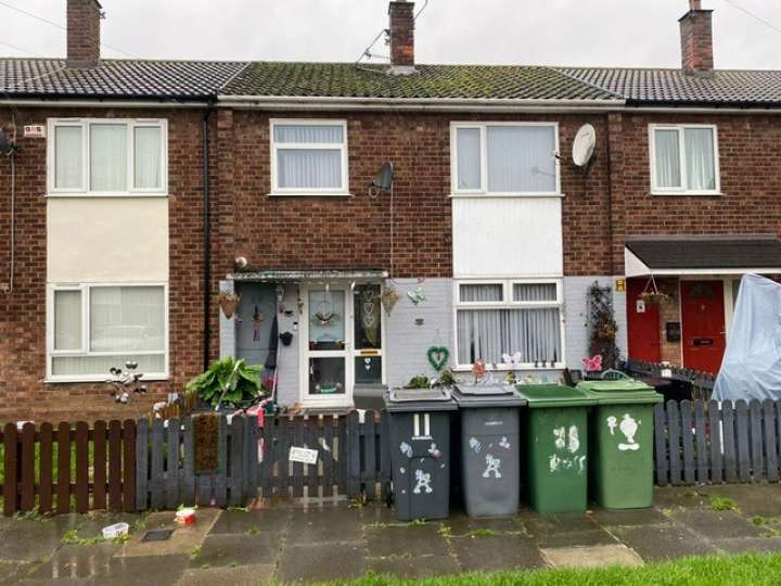 11 ROSS AVENUE, WALLASEY Smith and Sons (enGB)