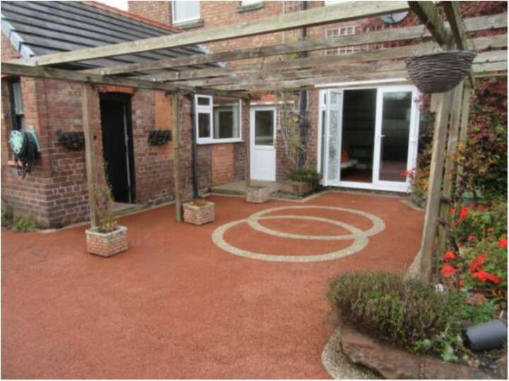 Bhead patio.JPG