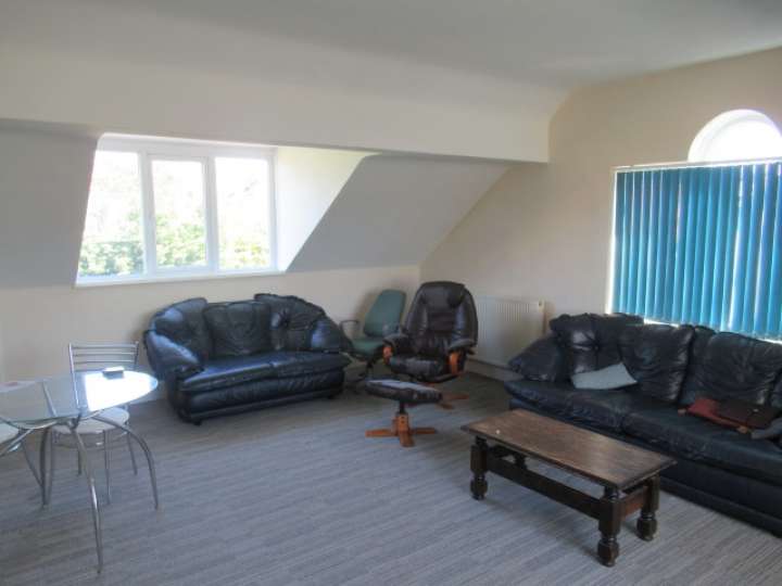 12 WARREN DRIVE, WALLASEY Smith and Sons