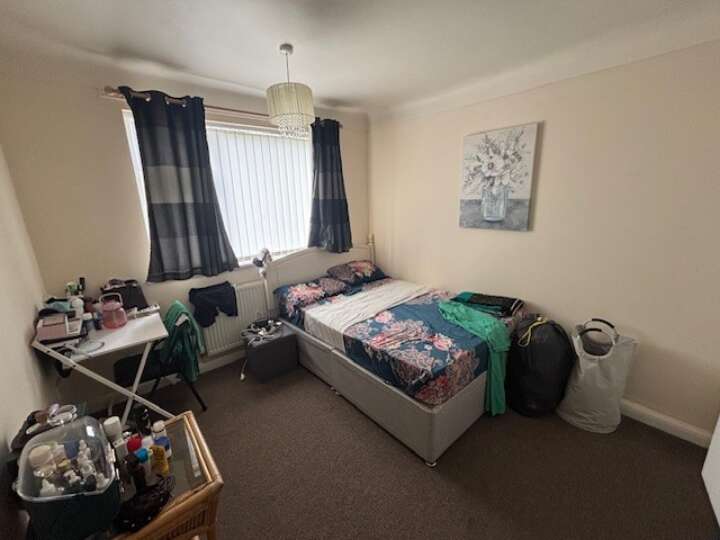 163_Berkeley_bedroom.jpg
