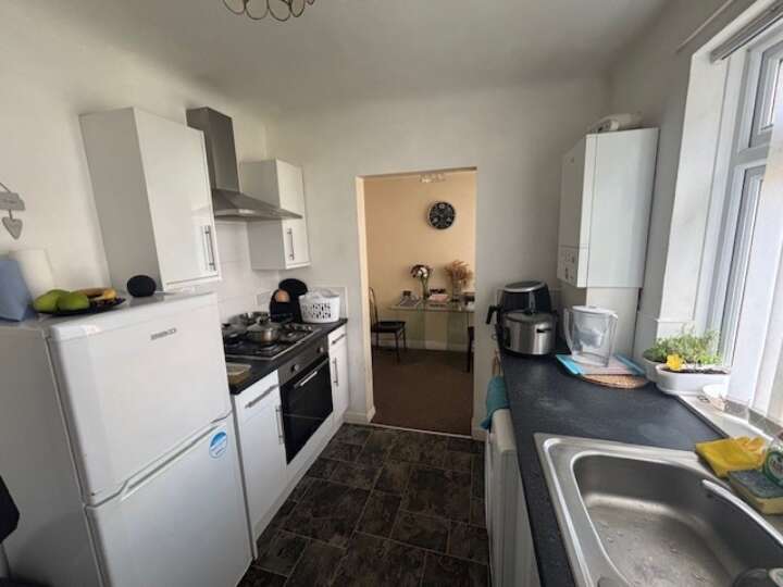 163_Berkeley_kitchen_1.jpg
