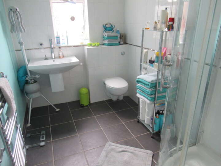 62 Seaview Website more 3.JPG