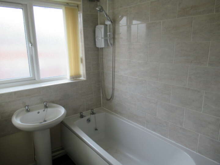 Hatherley_7_bath.JPG