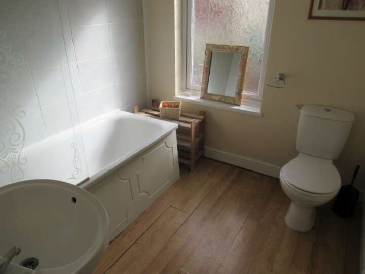 103 Elmswood Rd 3.JPG