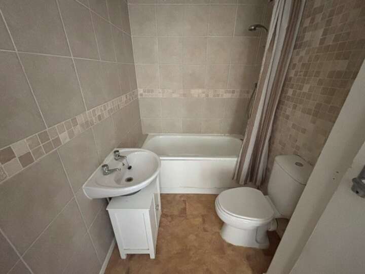 202a_Portland_bathroom.jpg