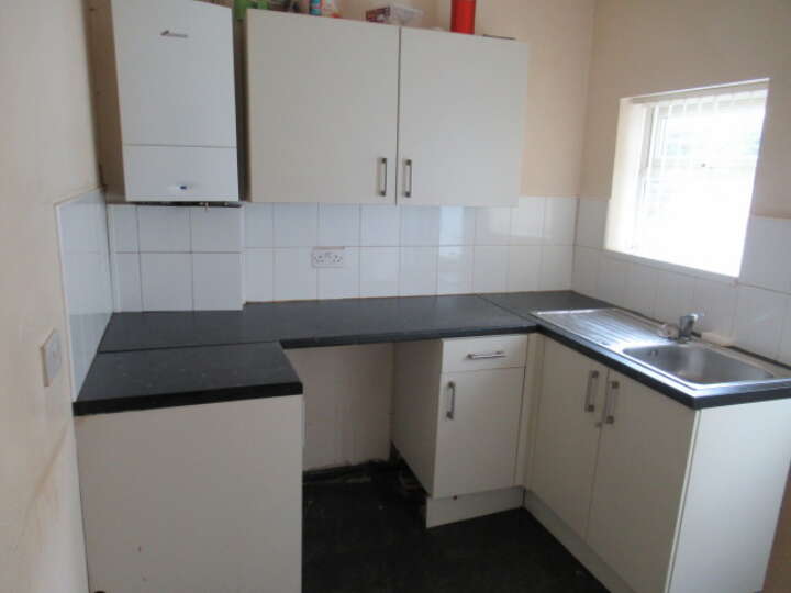 Pansy_39_kitchen_2.JPG