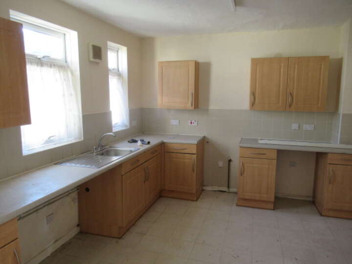 33_Sumner_-_kitchen_4.JPG