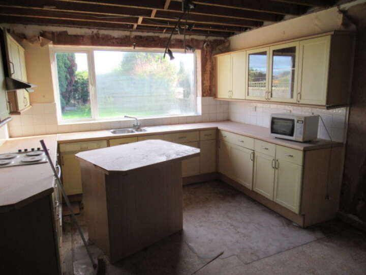 55_Dawpool_kitchen.JPG