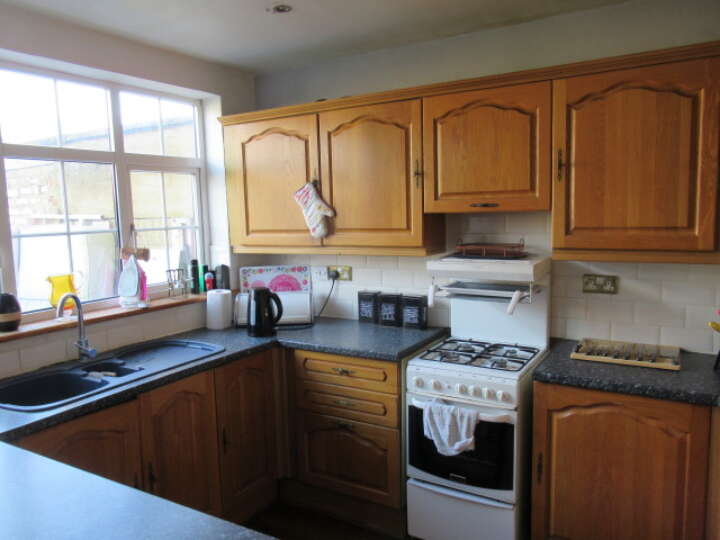 Briardale_5_kitchen_2.JPG