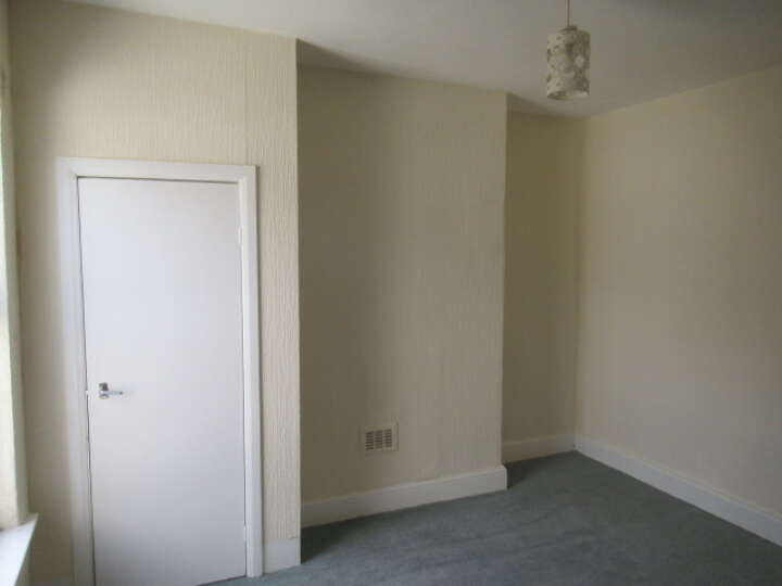 43_Rodney_bedroom.JPG