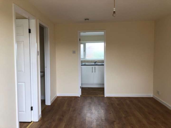 24_marine_annexe_internal.jpg