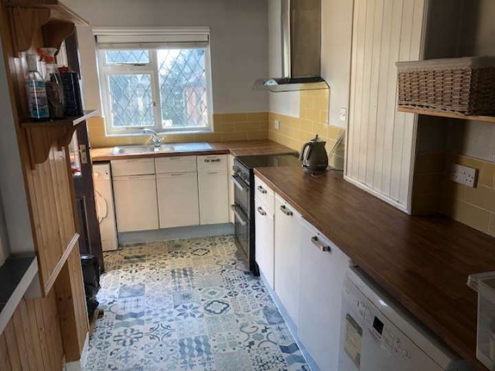 26_Thistleton_Ave_-_Kitchen_use.jpg