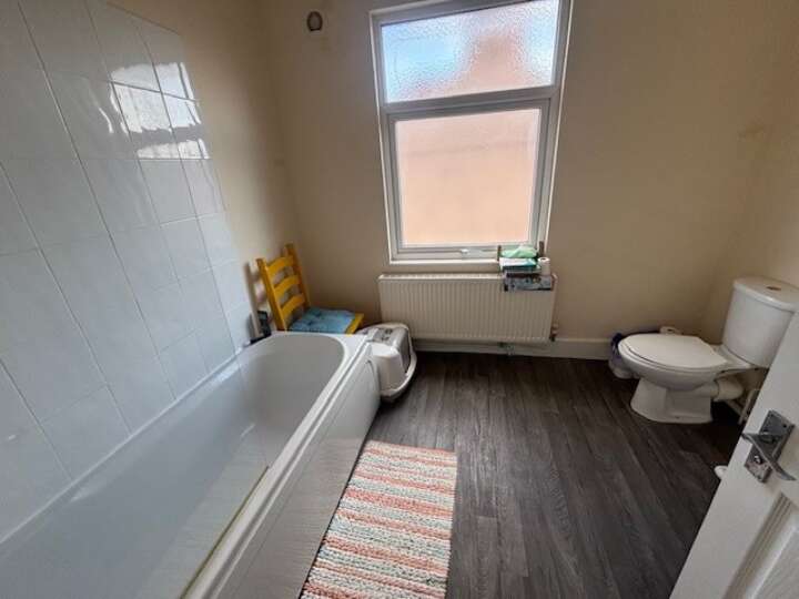 2A_Halcyon_Road_-_Bathroom.jpg
