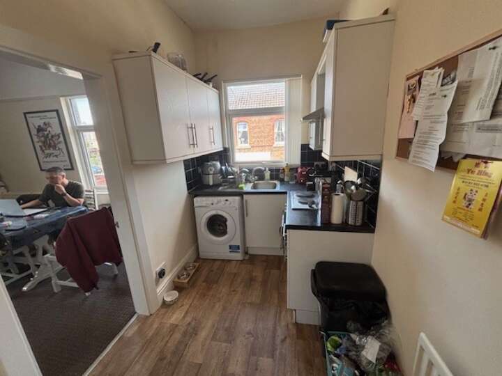 2A_Halcyon_Road_-_Kitchen_1.jpg