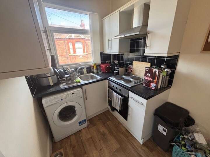 2A_Halcyon_Road_-_Kitchen_2.jpg