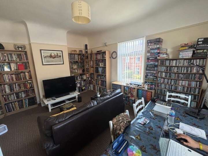 2A_Halcyon_Road_-_Living_room.jpg