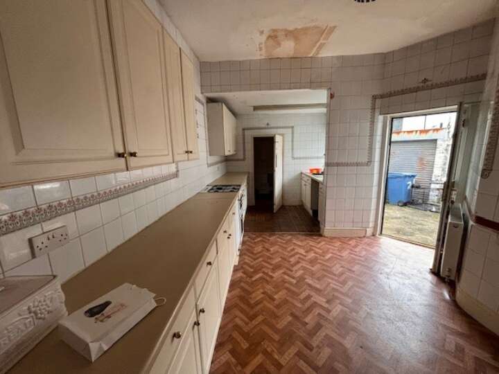 2_Wyndcote_kitchen.jpg