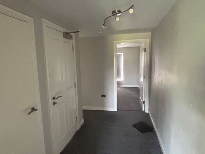 38_ham_sq_hall.jpg