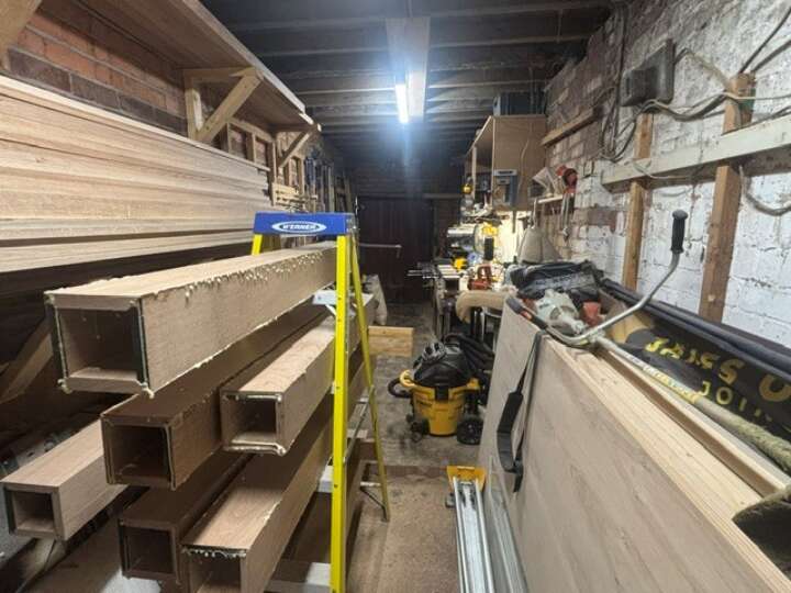 393_Upton_Rd_workshop.jpg