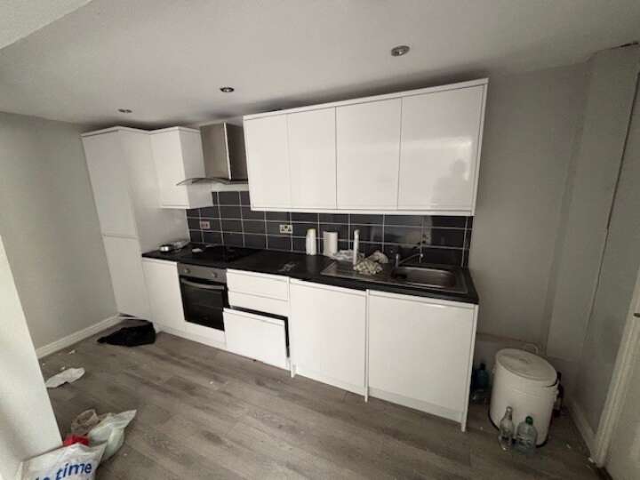 3_Ham_Sq_kitchen.jpg