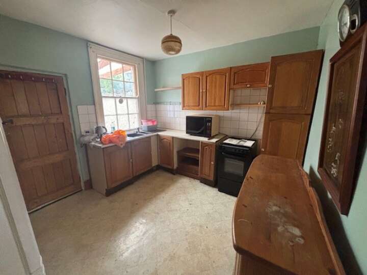 3_Mersey_View-_kitchen_1.jpg