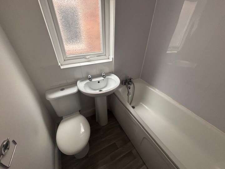 45 Greenway Road, Birkenhead, CH42 0ND