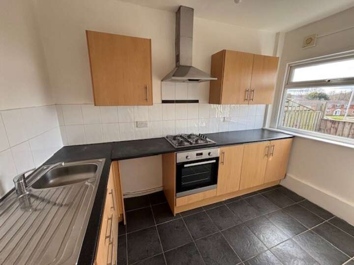 47a_Arrowe_Pk_kitchen.jpg