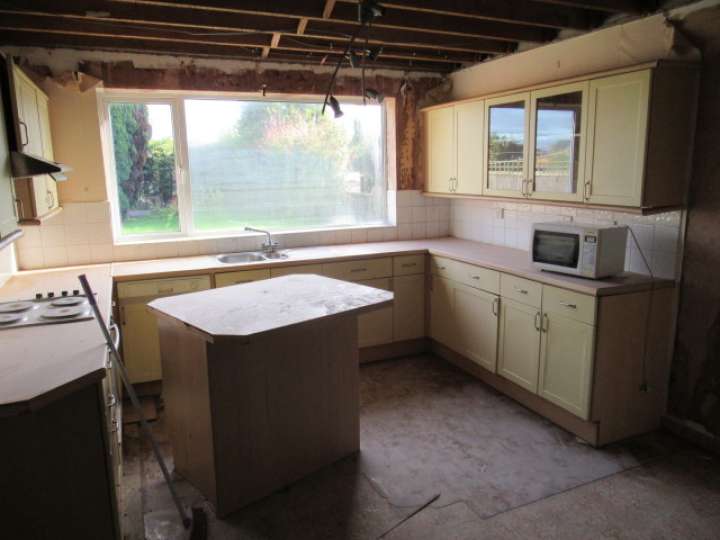 55 DAWPOOL DRIVE, BROMBOROUGH Smith and Sons