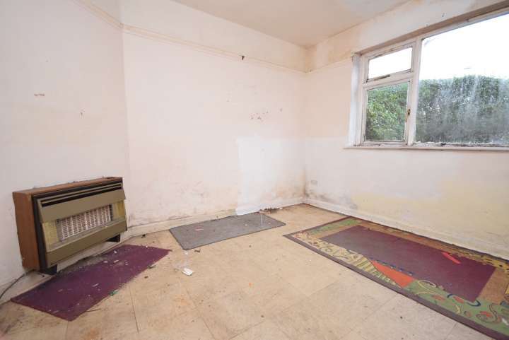 569 Price St 2.jpg