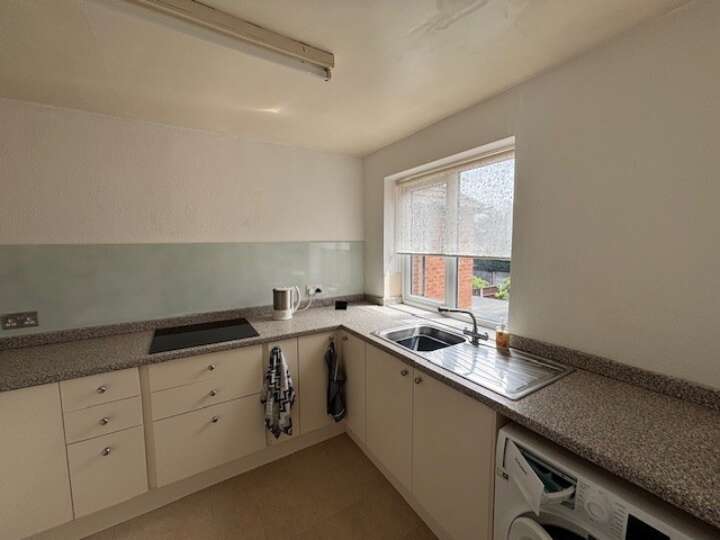 73a_Ridgewood_kitchen.jpg