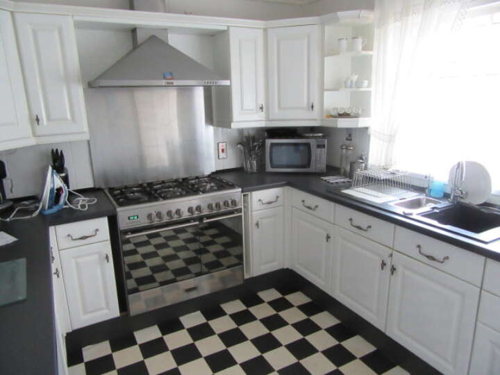 Thingwall_kitchen.JPG