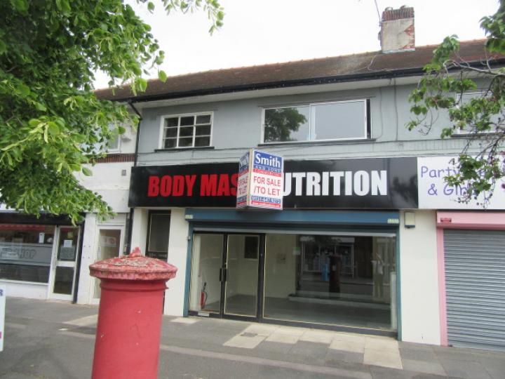 33 ALLPORT LANE, BROMBOROUGH Smith and Sons