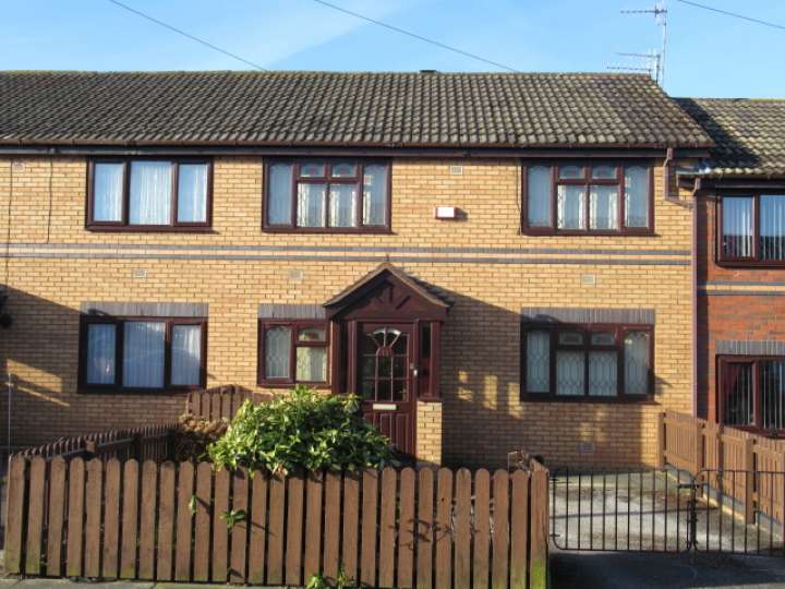 11 BRAMBLEWOOD CLOSE, NOCTORUM Smith and Sons