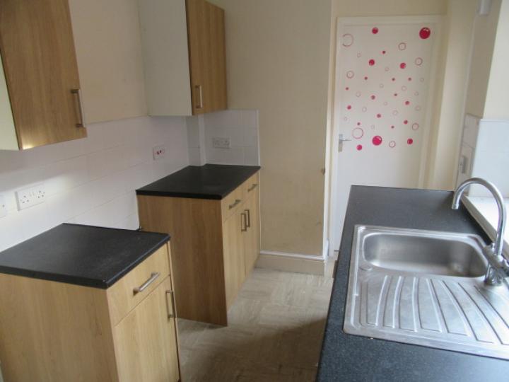 Dundonald_kitchen.JPG