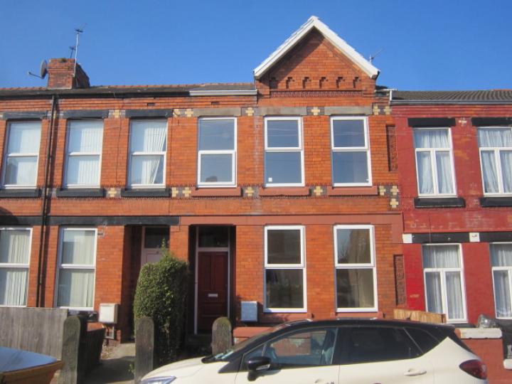 38 EUSTON GROVE, BIRKENHEAD CH43 4TZ Smith and Sons