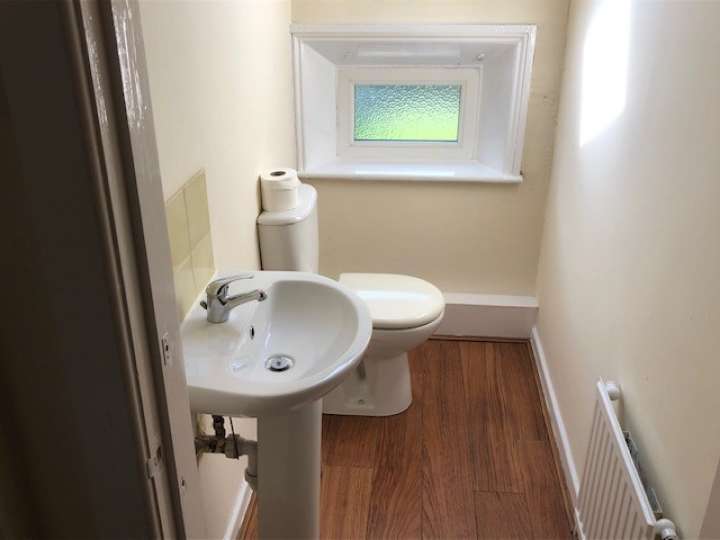 F5_Grosvenor_bathroom.jpg