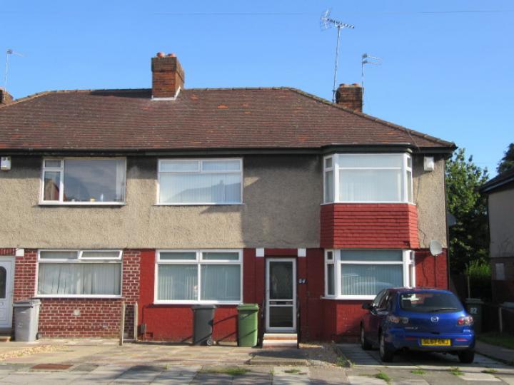 84 GAUTBY ROAD, BIRKENHEAD Smith and Sons
