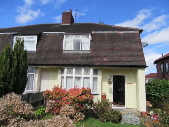 59 HOLLYTREE ROAD, WOOLTON Smith and Sons