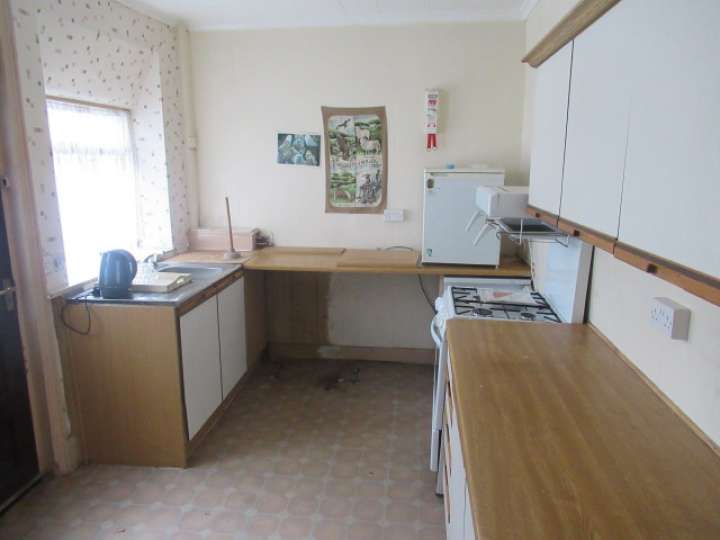 7 LEA ROAD, WALLASEY Smith and Sons