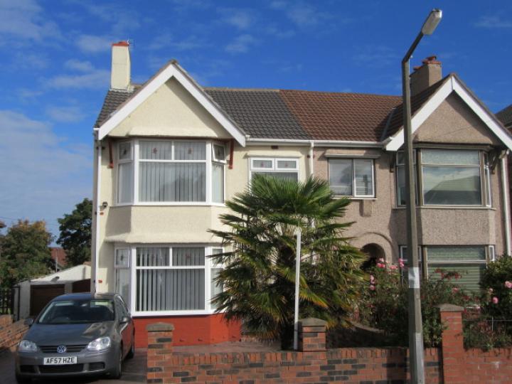 25 RAVENSWOOD AVENUE, ROCK FERRY Smith and Sons