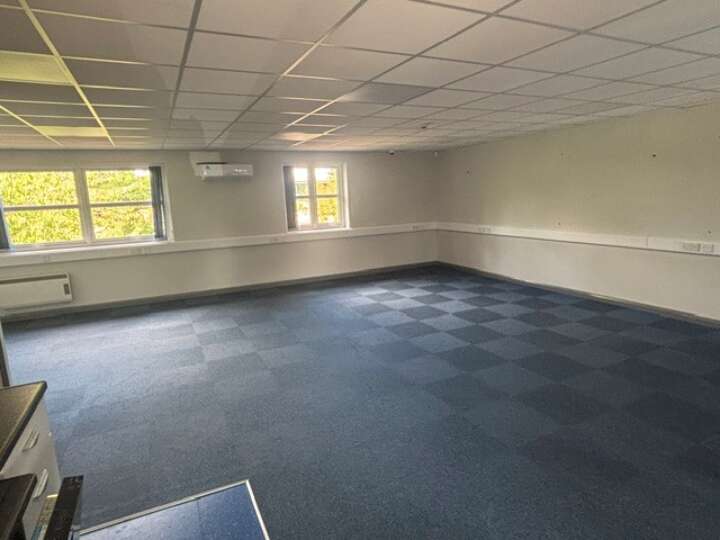 U5_Rossmore_office_1.jpg