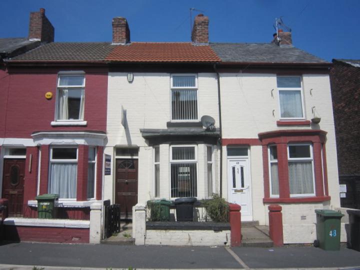 50 WOODVILLE ROAD, BIRKENHEAD CH42 9LY Smith and Sons