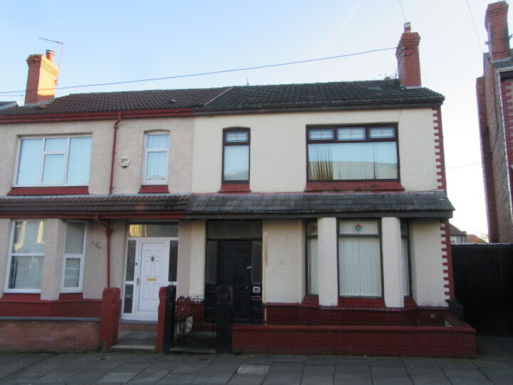 32 Allcot Avenue, Tranmere