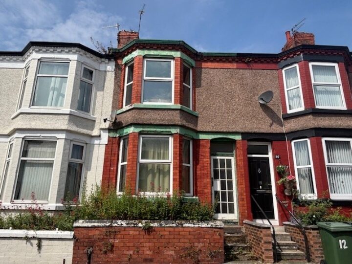 14 Astonwood Road, Birkenhead